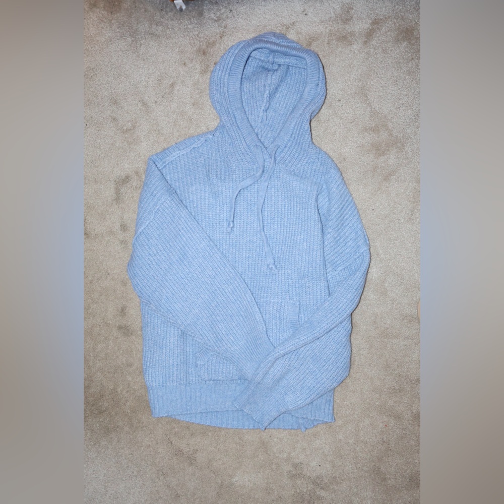 American Eagle Light Blue Sweater